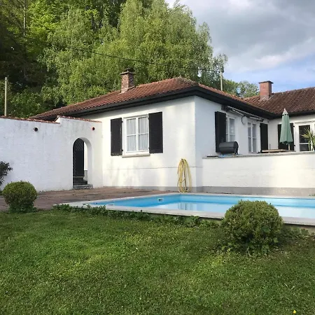 Traumhaftes Poolhaus Am Idyllischen Ortsrand Holiday home *